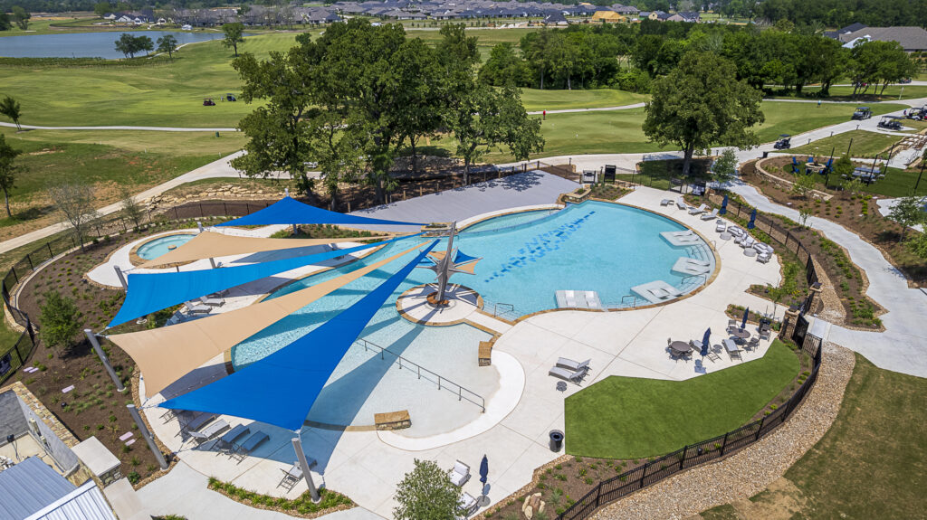 What Makes A 55+ Community Pool “Resort Style”? 1 resort style